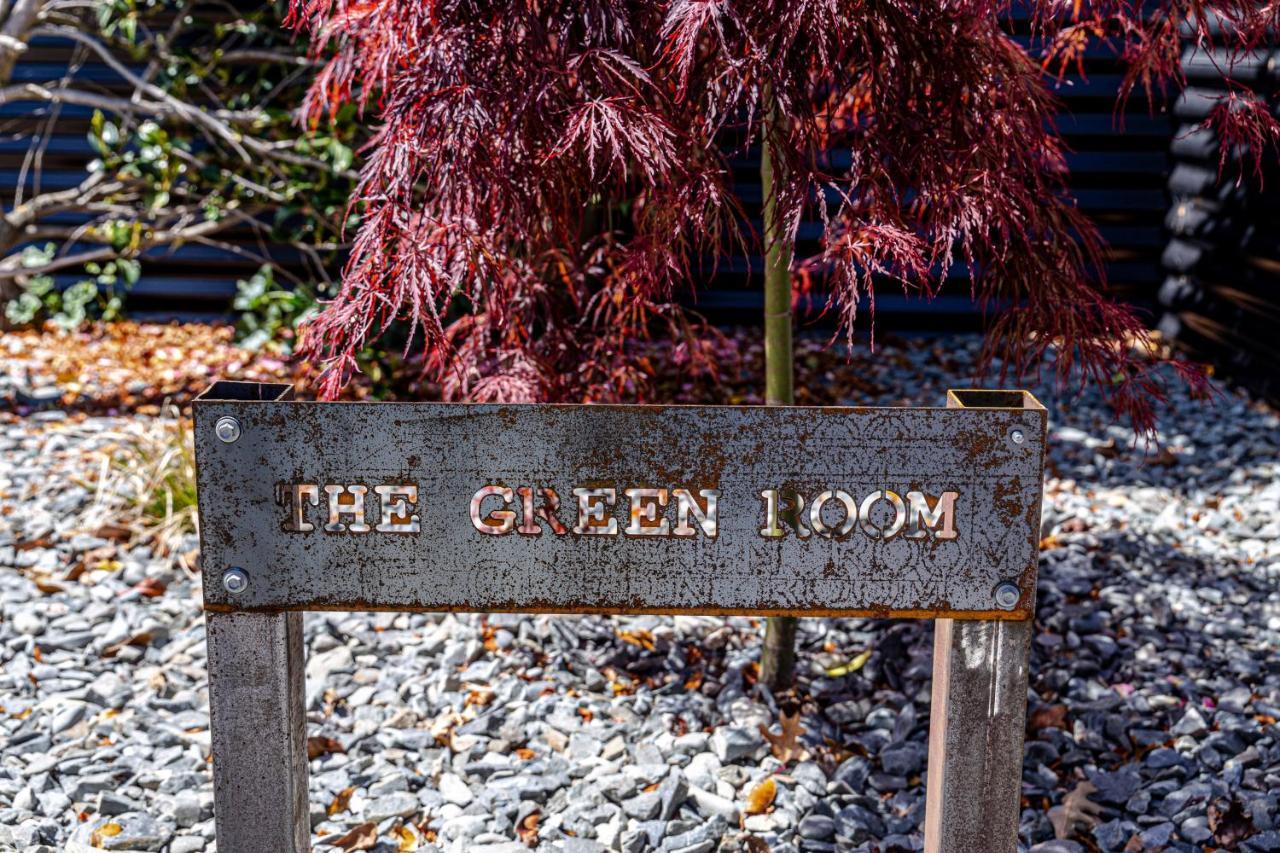 Magic On Maryburn - The Green Room Twizel Exteriör bild